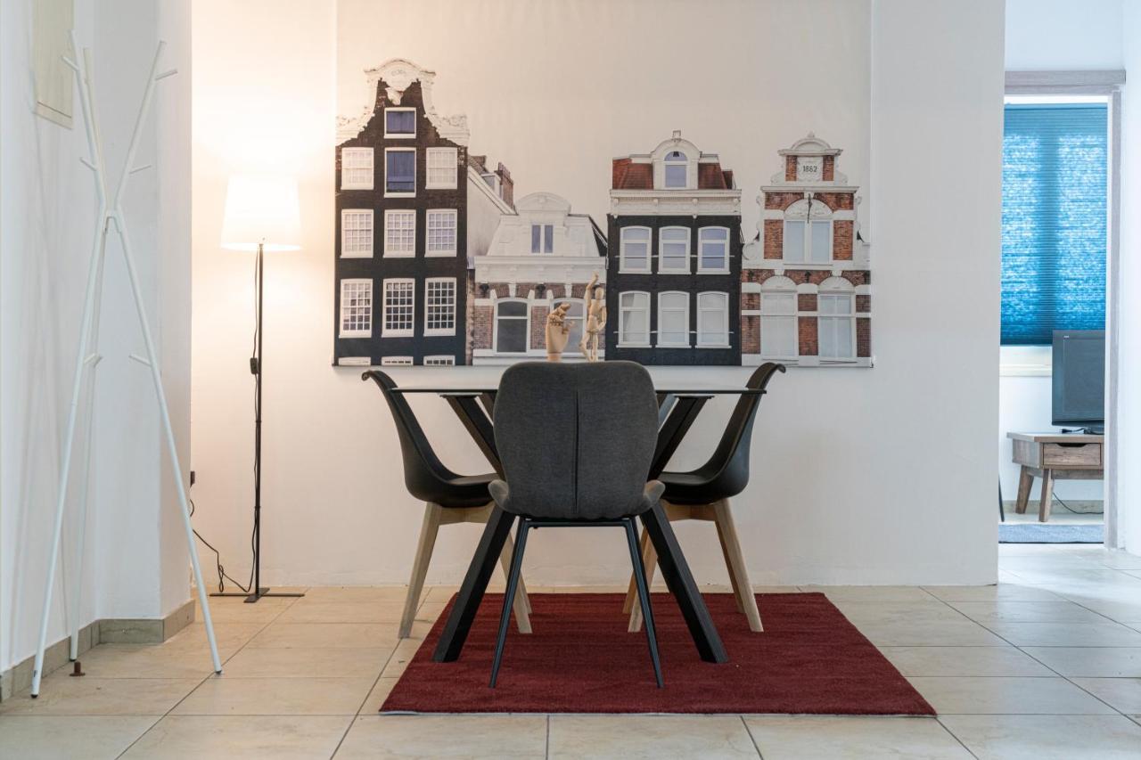 Private Room In Shared Flat Nicosia Exterior foto