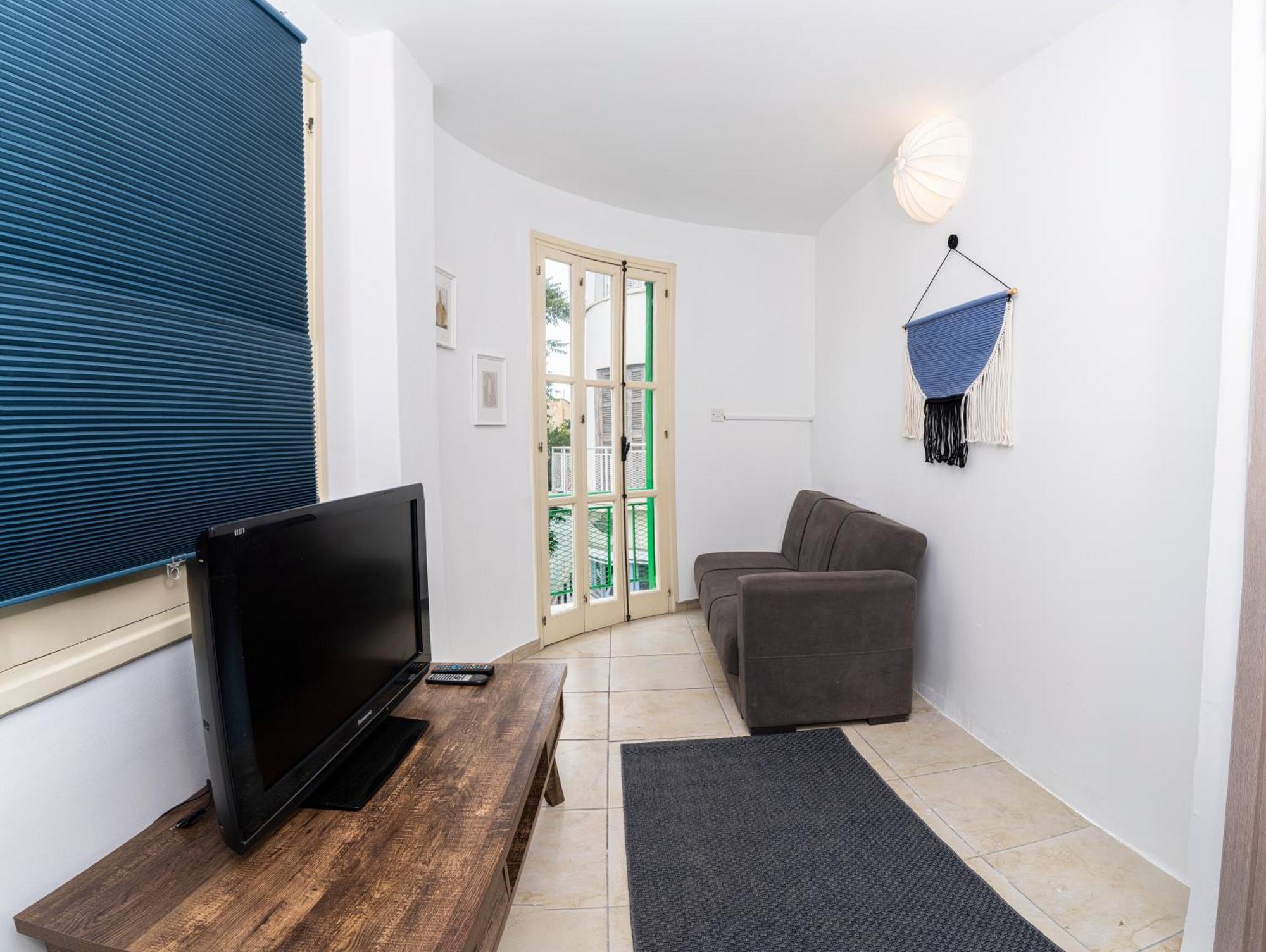 Private Room In Shared Flat Nicosia Exterior foto